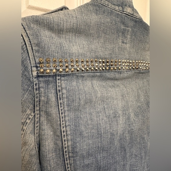 Guess Light Wash Studded Moto Denim Jacket - Picture 3 of 8